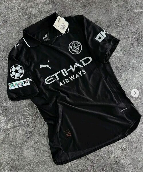 Maillot Noir de Football Puma