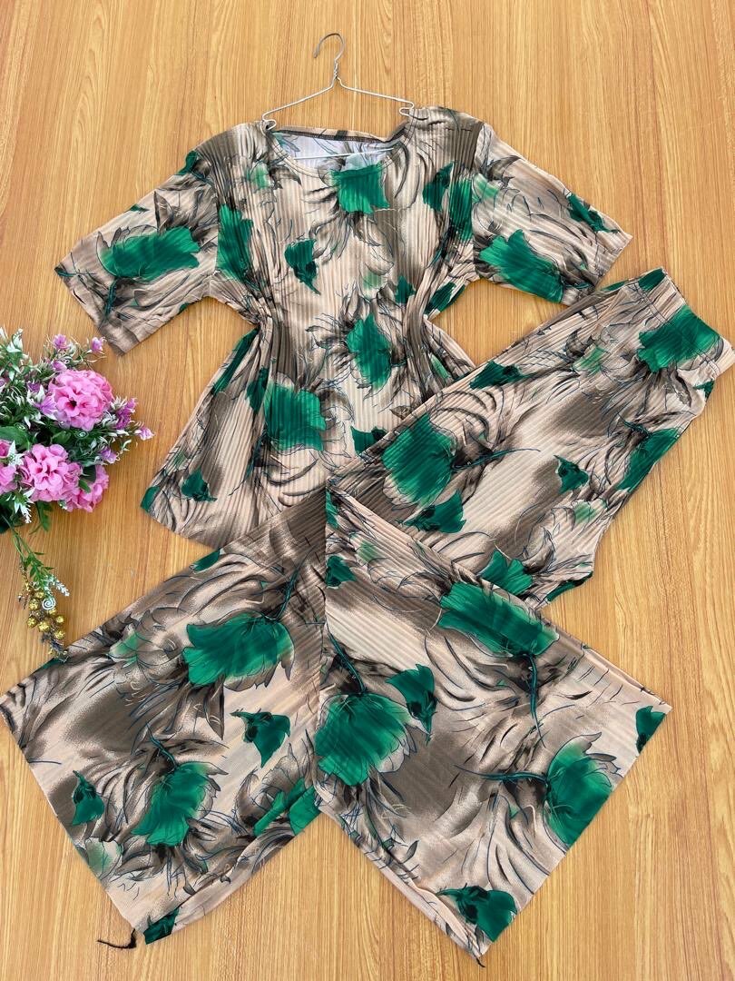 Casual top and trouser for ladies