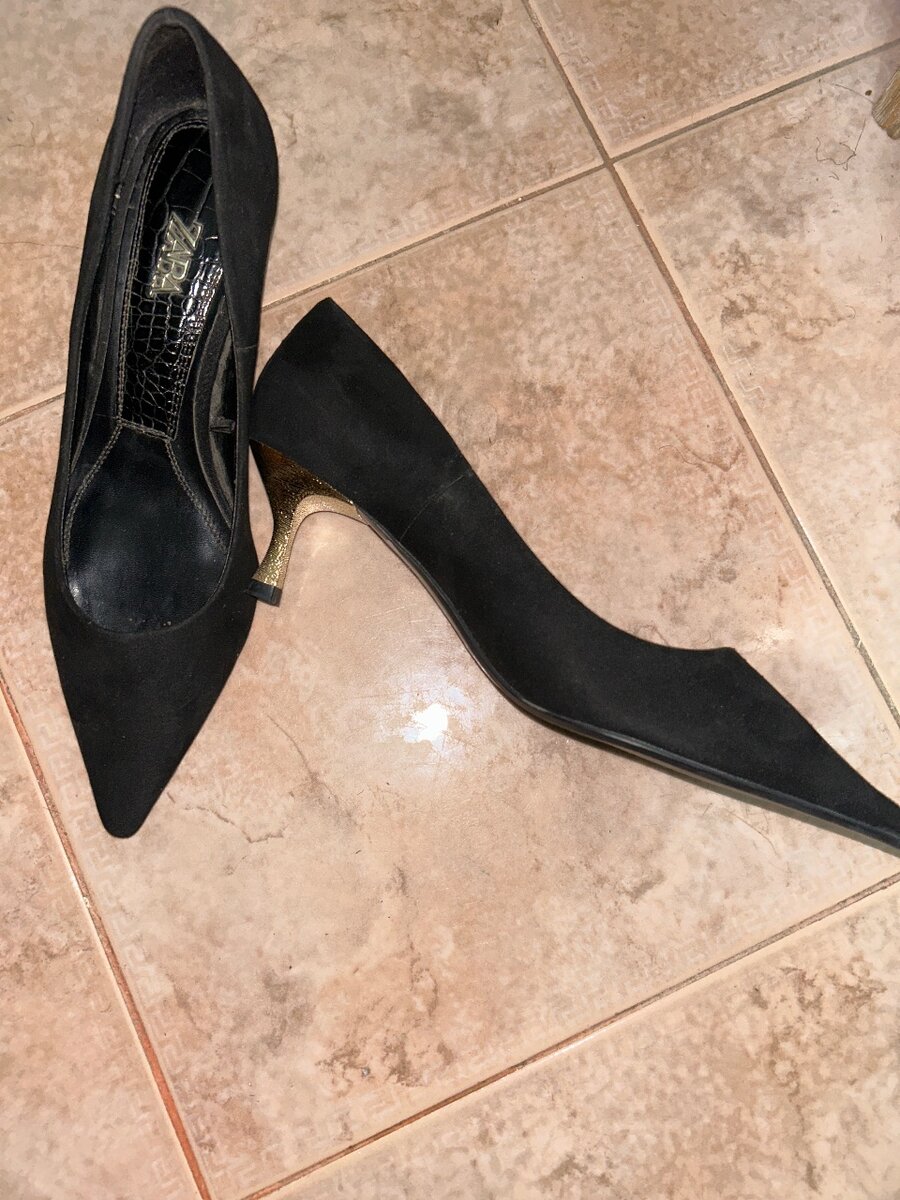 Escarpins noirs à talon élégant