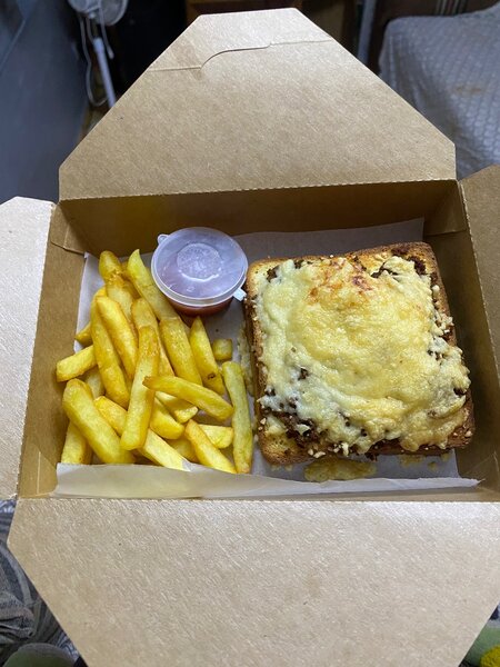 Croque monsieur et frites