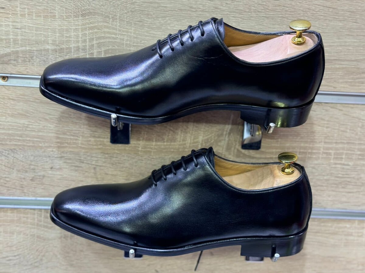 Chaussures habillées en cuir élégantes