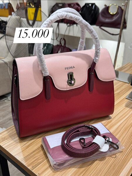 Sac à main élégant en cuir