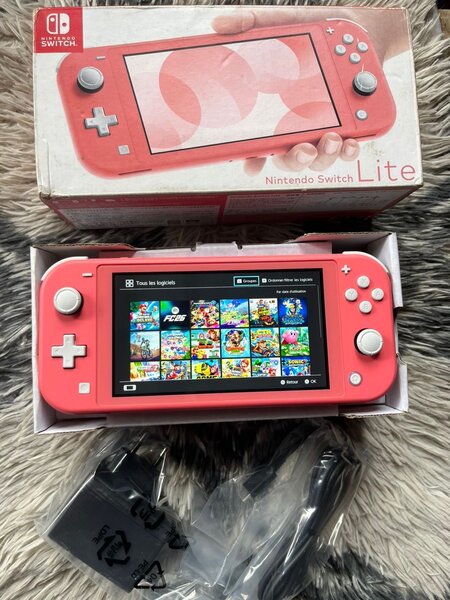 Nintendo Switch Lite +15 jeux