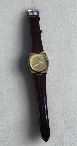 Montre Élégante en Cuir