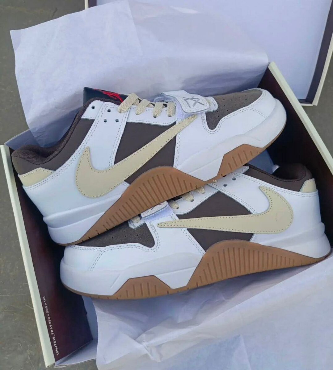 Sneakers Nike TRAVIS SCOTT