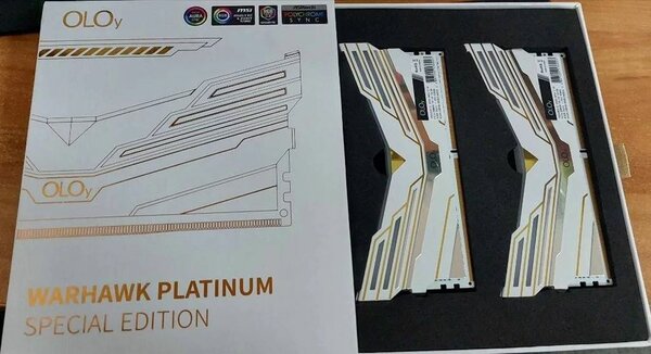 Oloy WarHawk RGB White DDR4 16 GB 3600MHz