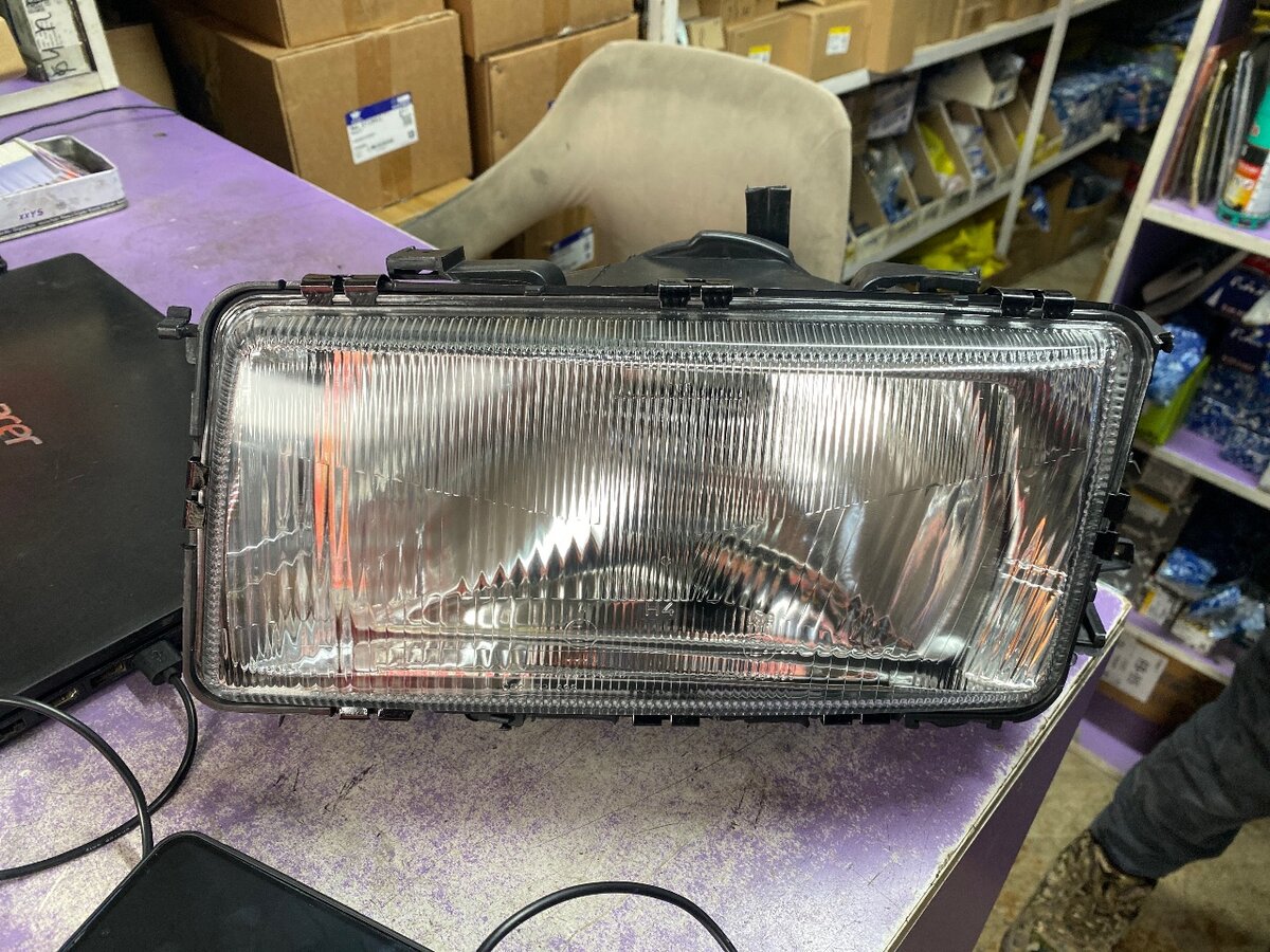 Фара для машины ауди вольксваген
