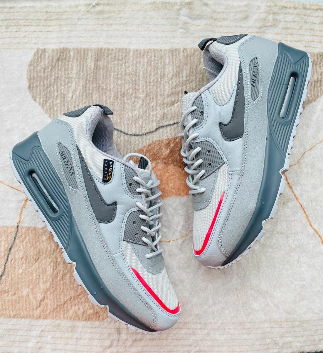 Airmaxs