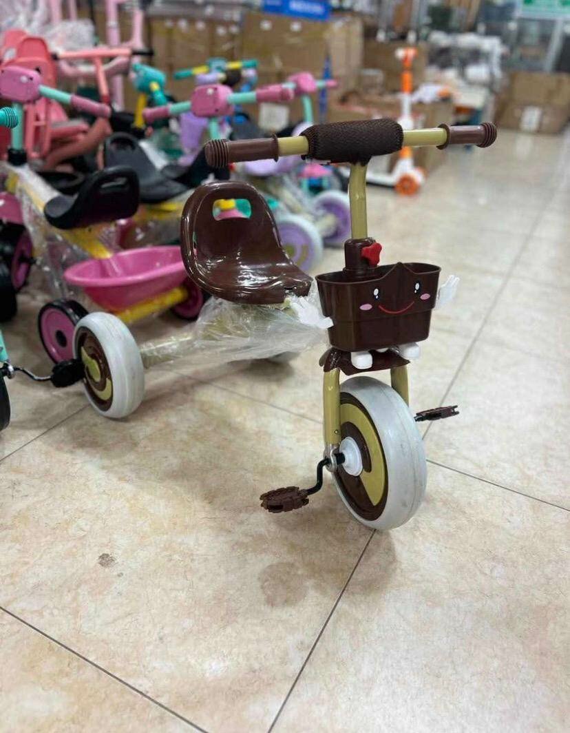 Tricycle pour enfants mignon
