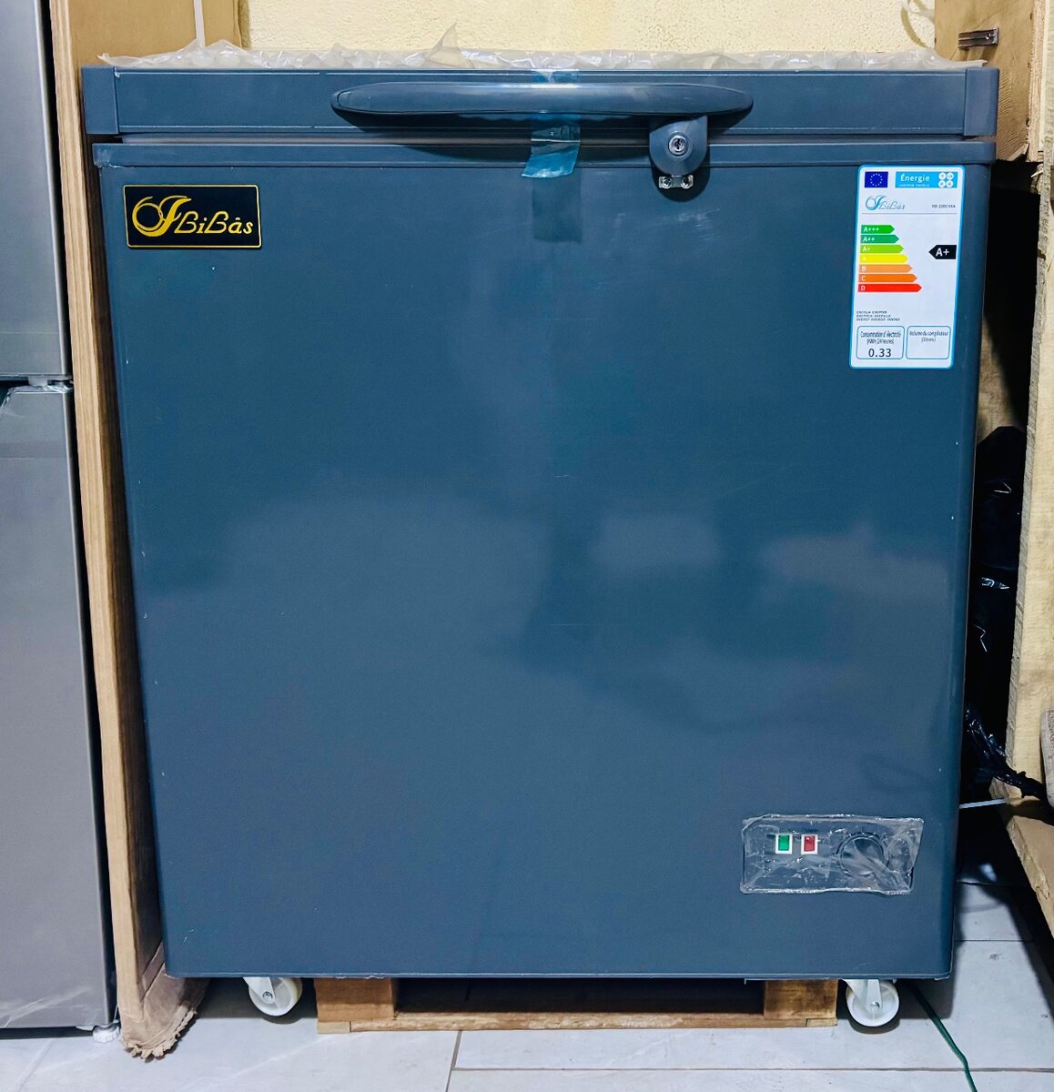 CONGÉLATEUR COUCHÉ BIBAS AVEC CLÉ