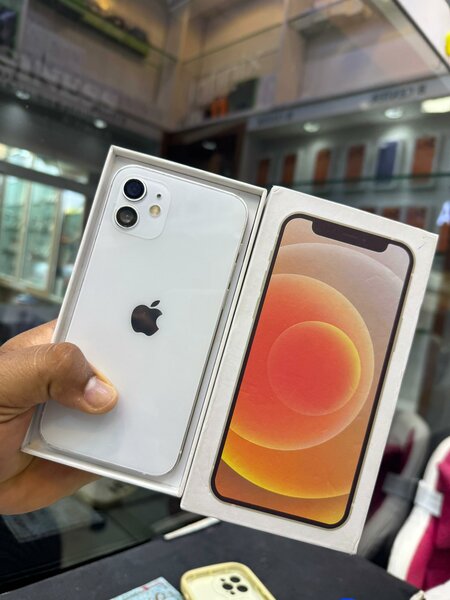 12 simple 64 giga sans Face ID