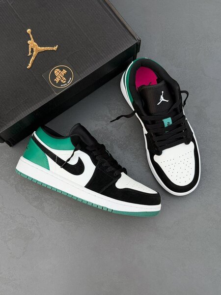 NIKE SNEAKERS SB