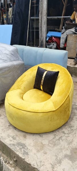 Fauteuil jaune moderne