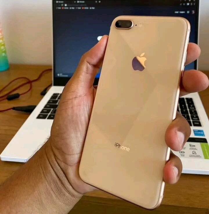 iPhone 8 Plus 64GB Or