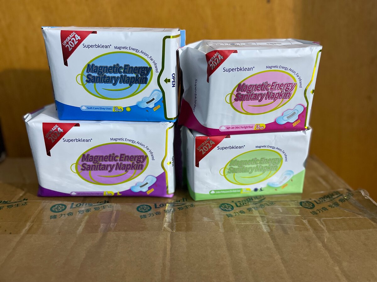 Serviettes hygiéniques magnétiques