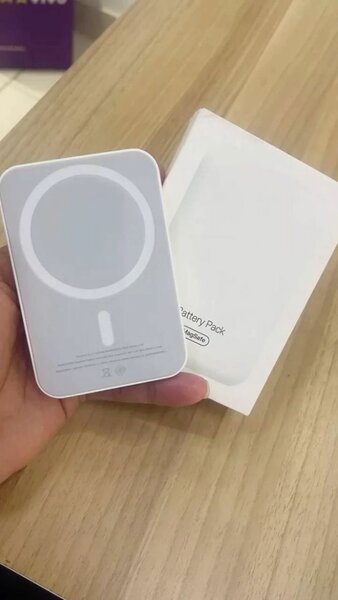 Apple MagSafe Battery Pack