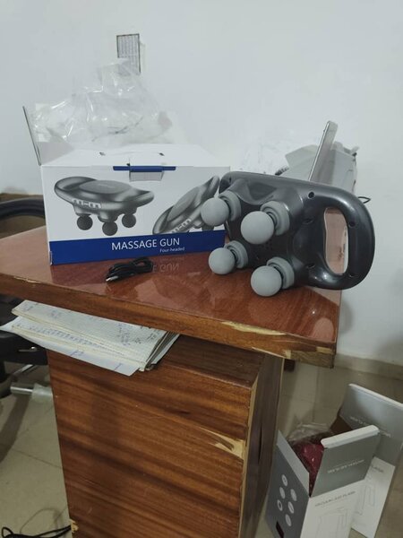 MASSAGE GUN