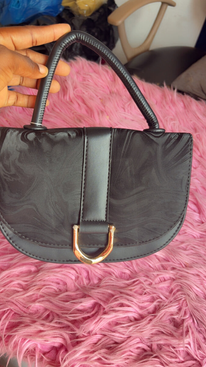 Sac à main élégant noir