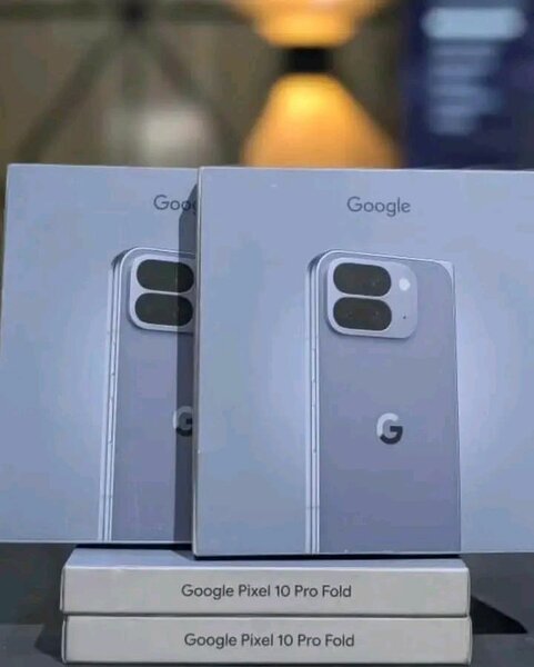 Google Pixel 10 Pro Fold smartphone pliable