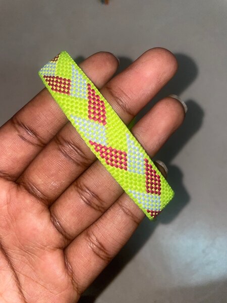 Bracelet en corde tissée