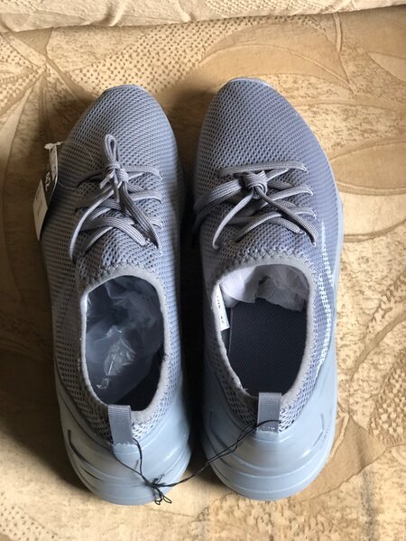 Newfeel Mens Sneakers (Size 42 EU / 9 US)