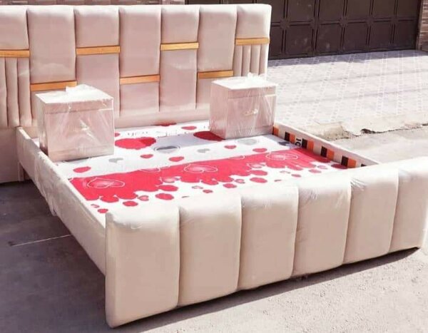 Lit double moderne rembourré