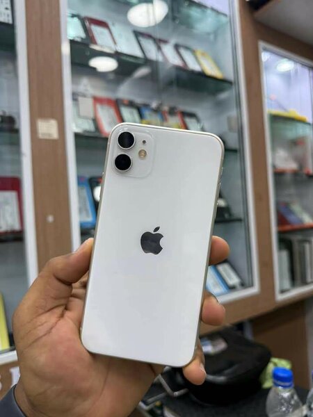 iPhone 11 Blanc 64Go