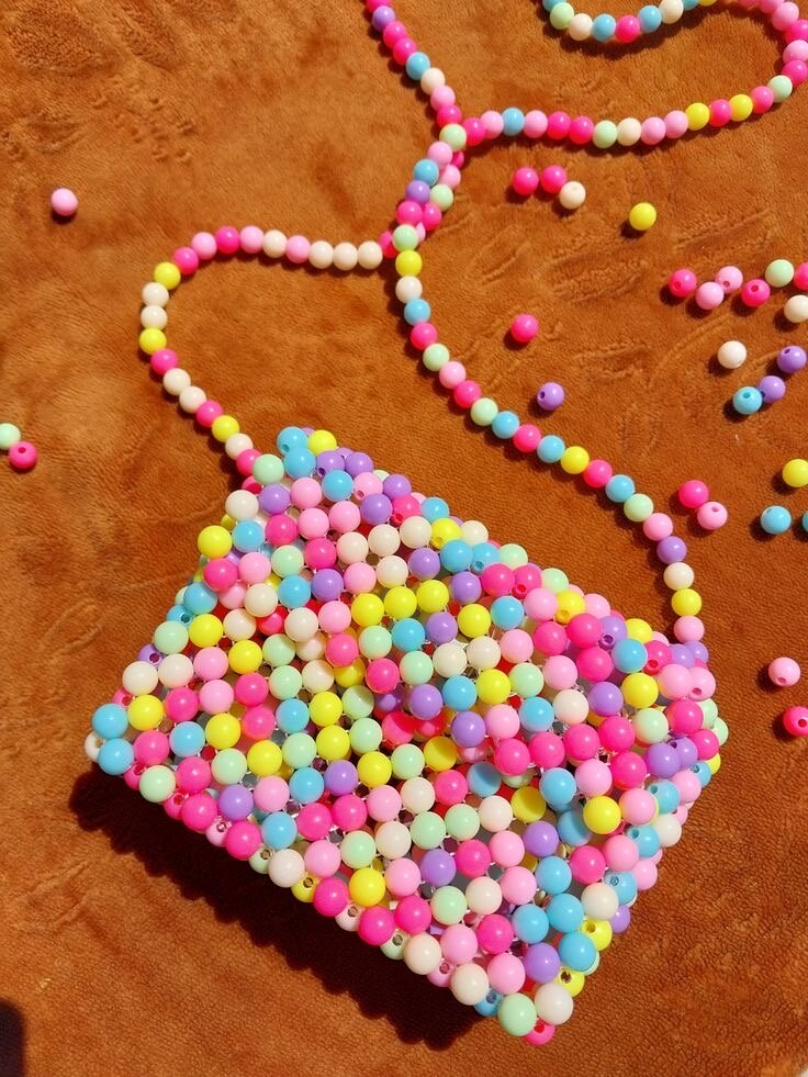 Sac coloré en perles