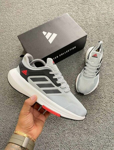 Chaussures de sport hommes Adidas