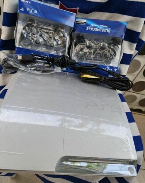 Console PS3 Slim Sony