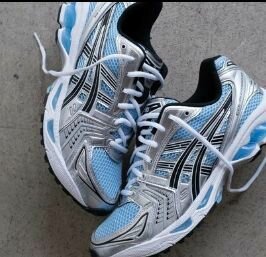 Chaussures de course légères