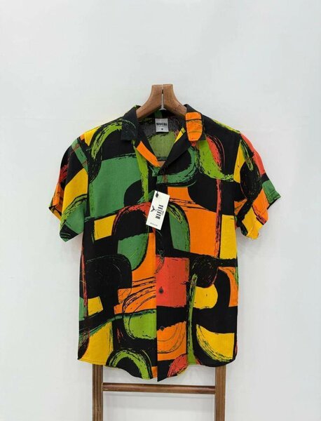 Chemise d'été imprimée colorée