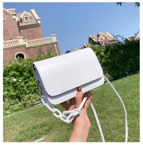 Sac bandoulière blanc moderne