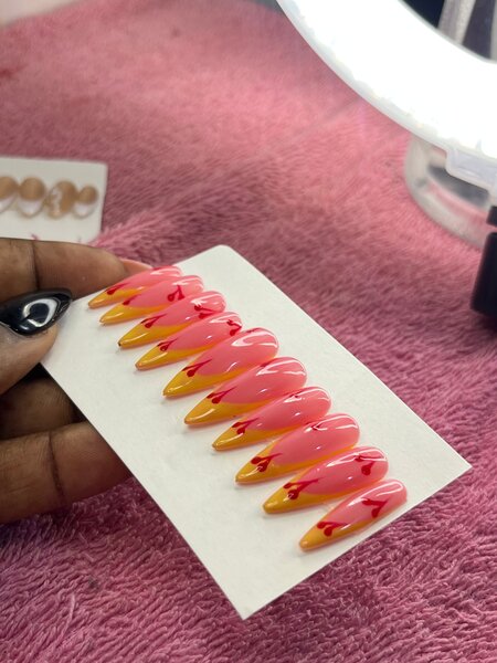 Faux ongles décorés pour femmes