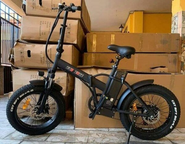 Vélo électrique tout-terrain pliant