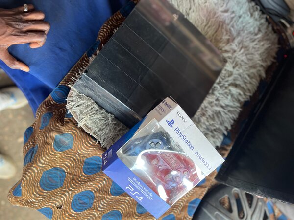 Console PS4 avec Manette DualShock