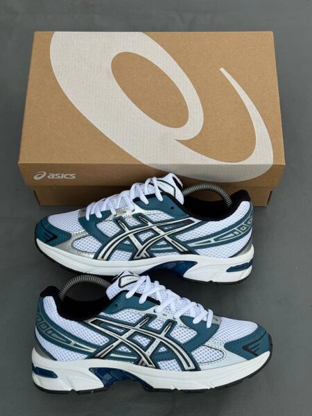 Chaussures Asics pour hommes
