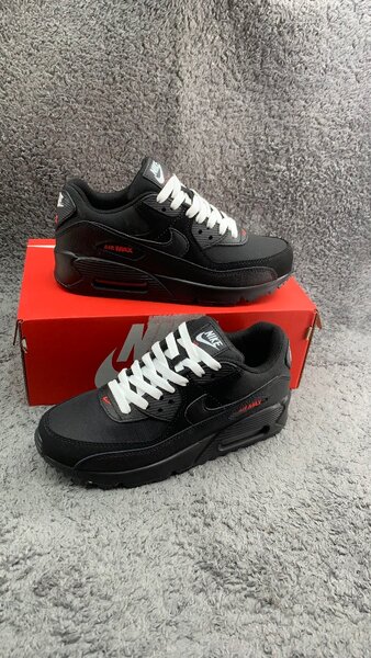Nike AIR MAX