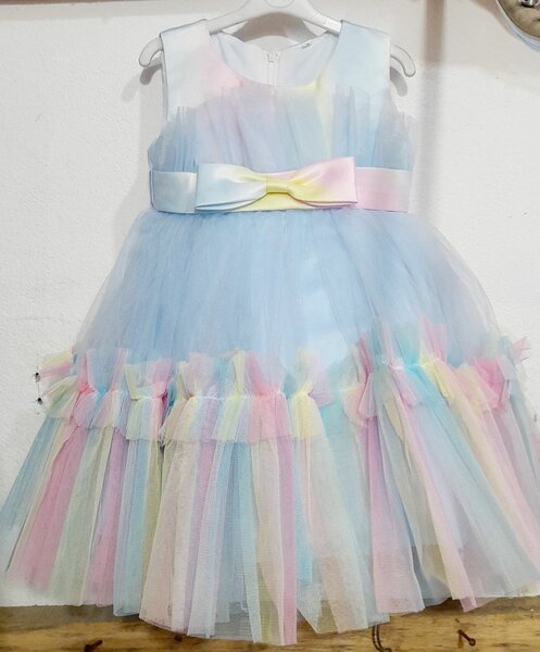 Robe de fille en tulle pastel