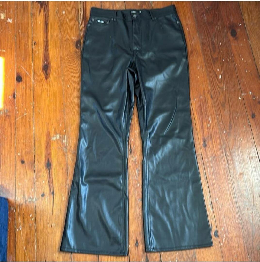 Pantalons évasés en cuir