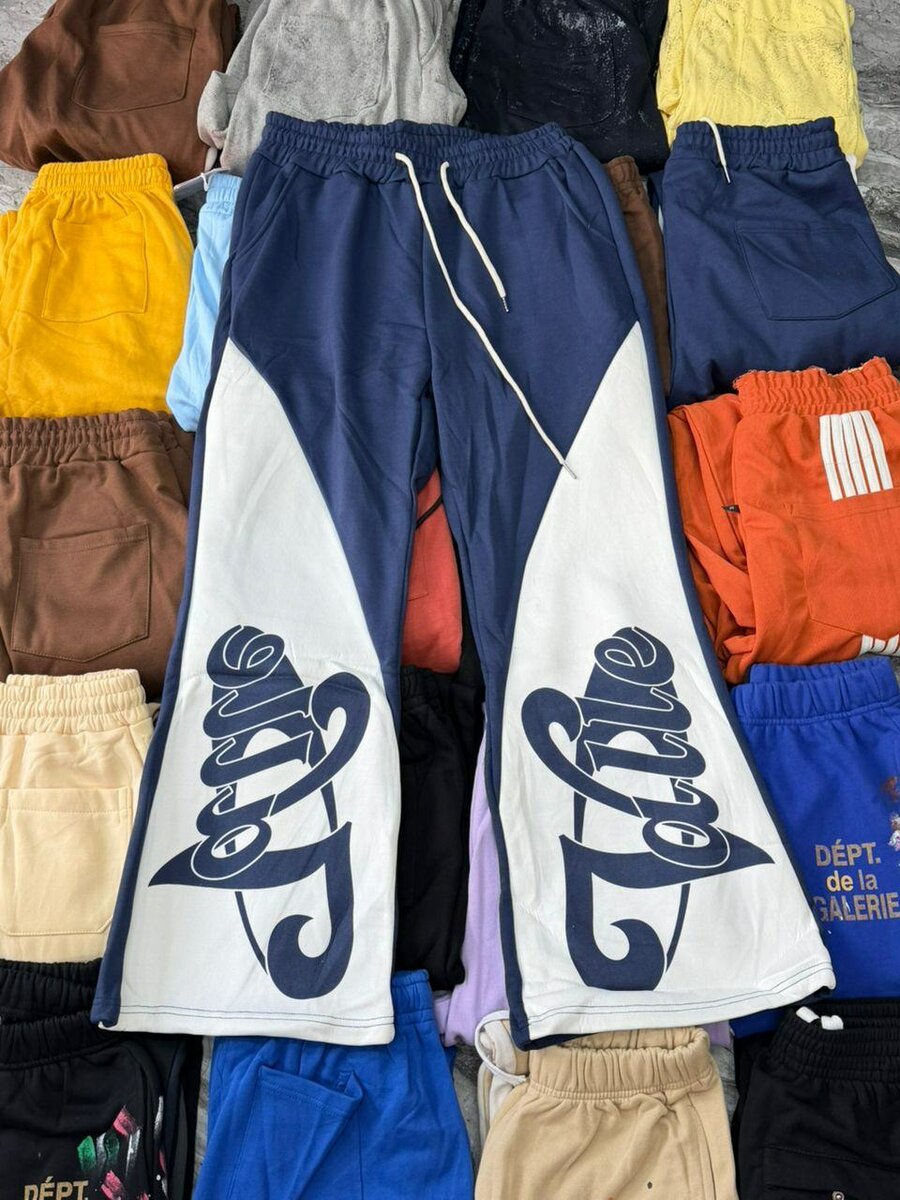 Pantalons à pattes évasées stylés