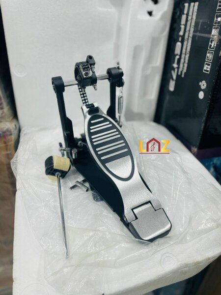 PÉDALE DE GROSSE CAISSE