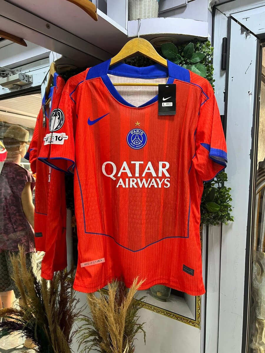 Maillot de football PSG rouge