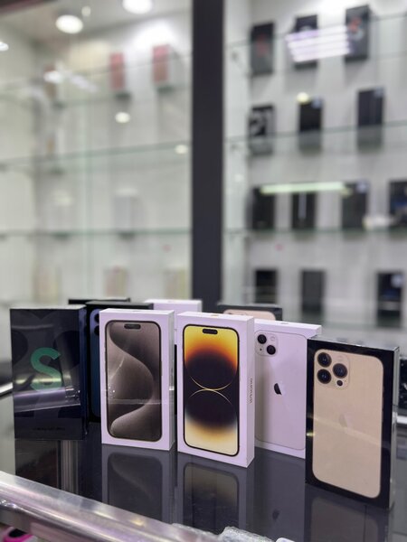 iPhone 12 Pro Max 128gb brand new sealed