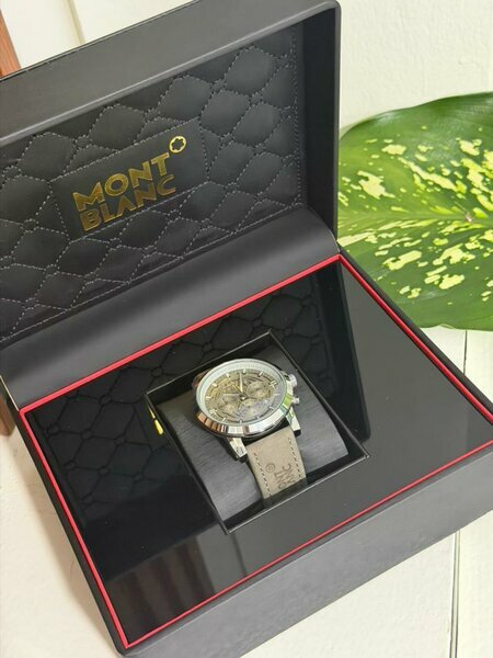 Montre Montblanc édition dorée/acier coffret cuir neuve