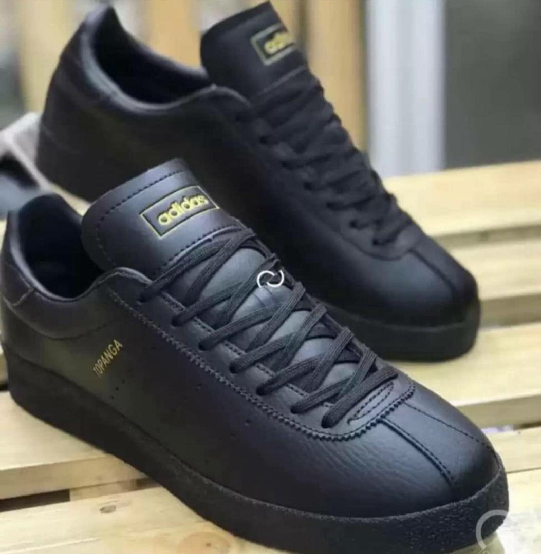 Chaussures Adidas Topanga