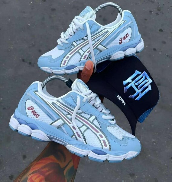 Chaussures de course Asics