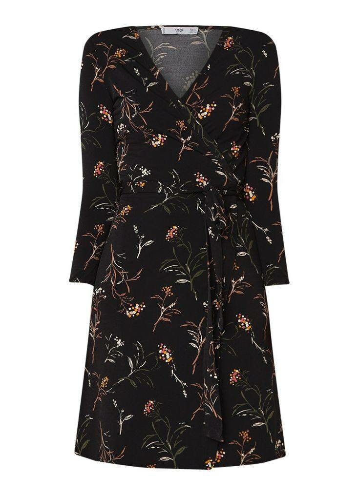 Robes fleuries élégantes