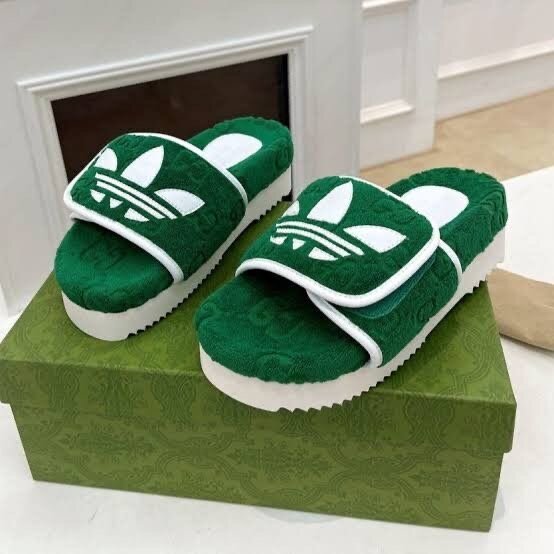 Adidas Slides en velours pour homme