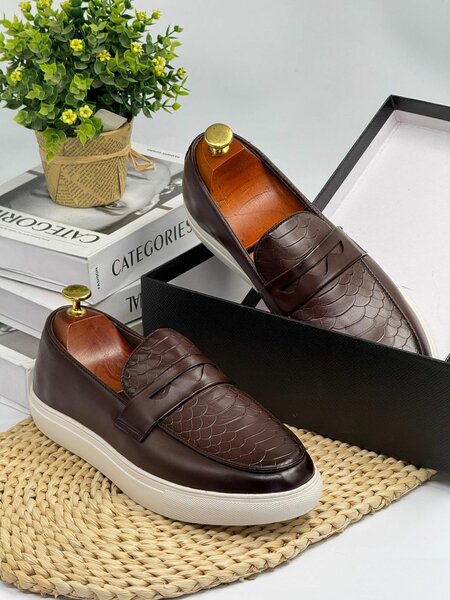 CLARKS CLASSIC WEAR
